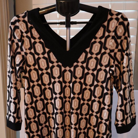 Chic Leota Perfect Faux Wrap Dress - Geometric Print V-Neck 3/4 Sleeve US L - Picture 9 of 9